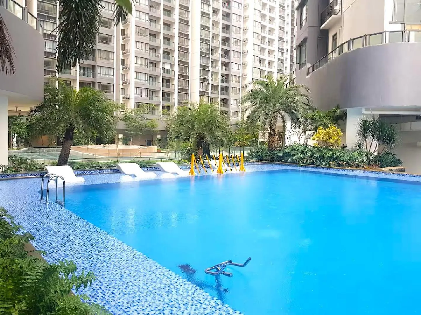 R&F Princess Cove ג'והור בהרו דירה